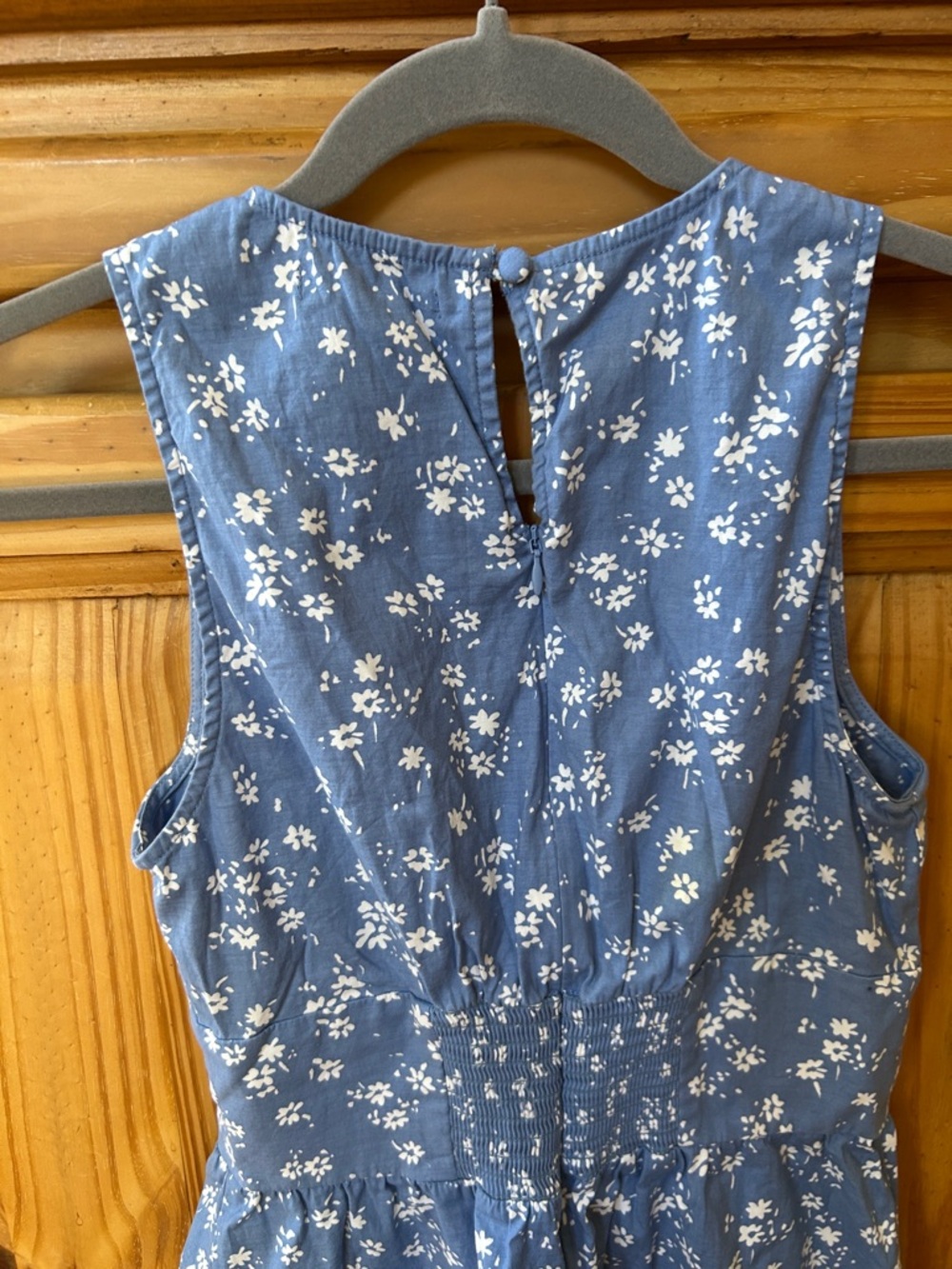Reformation Isador Dress Blue Micro-Floral Deep V-Neck Button Detail Size 6 - Picture 8 of 11